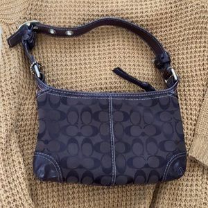 Small coach handbag